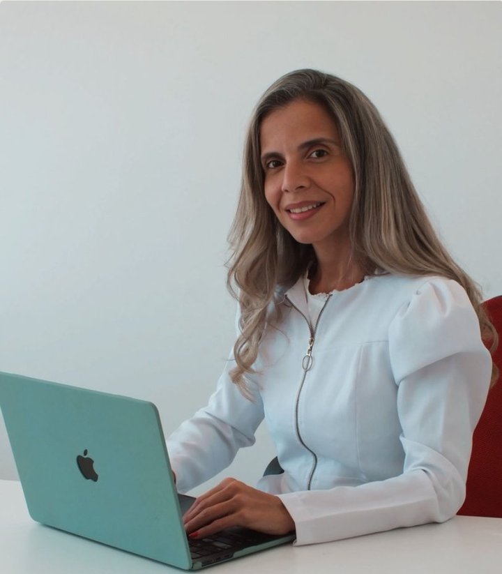 Fabiane Marins, nutricionista clínica em Recreio dos Bandeirantes